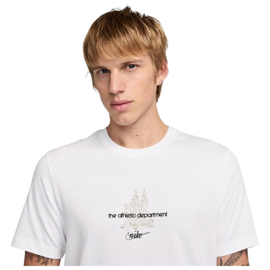 Nike Ανδρική κοντομάνικη μπλούζα Sportswear Club Seasonal Nike Ανδρική κοντομάνικη μπλούζα Sportswear Club Seasonal